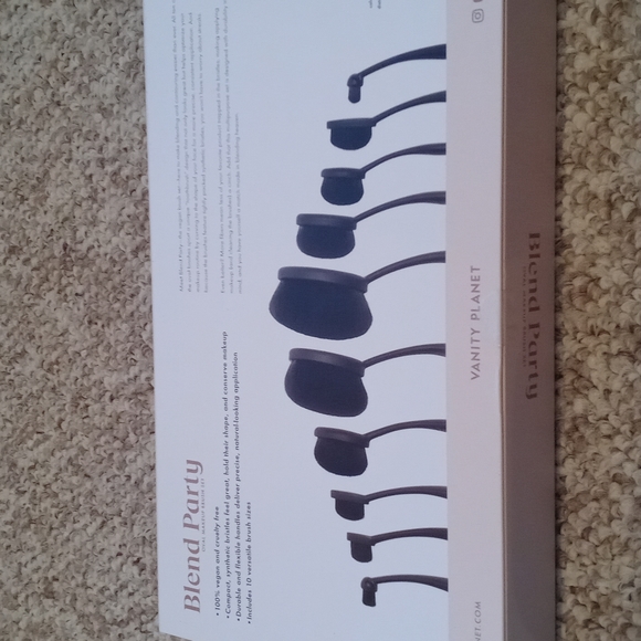 Vanity Planet 10 PC Makeup Brush Set Blend Party - Picture 2 of 4